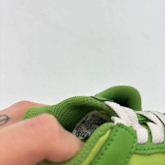 Nike Dunk Low Chlorophyll Shoes Sneakers Baby 2C 6 Months - Picture 9 of 12